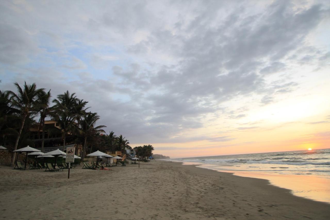 Mancora Beach Hotel - Adults Only Exterior photo